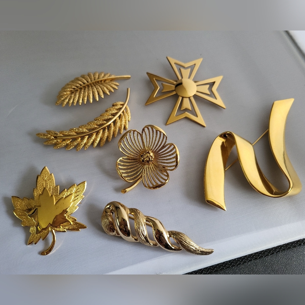 Monet Brooches